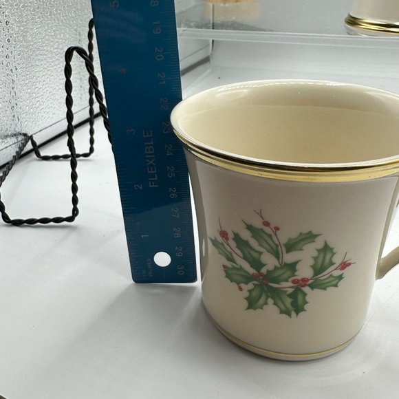 Lenox Holiday Coffee Cup Mug Set Of 2 Winter Holly Berries Dimension Collection - Picture 7 of 7